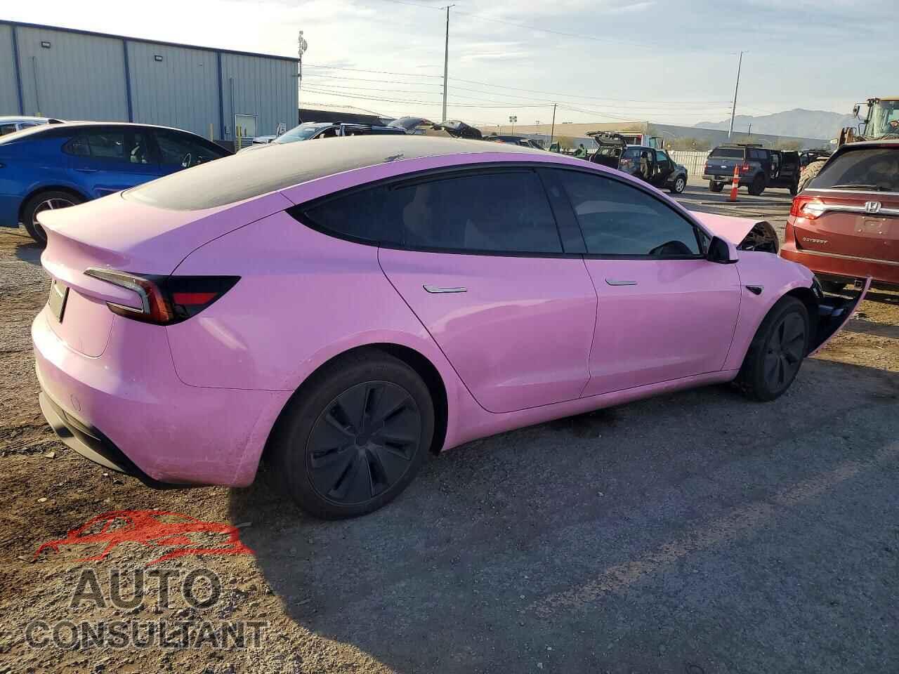 TESLA MODEL 3 2025 - 5YJ3E1EA3SF060106