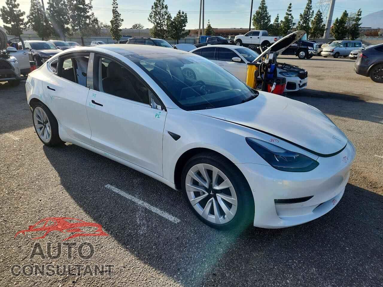 TESLA MODEL 3 2022 - 5YJ3E1EB4NF209541