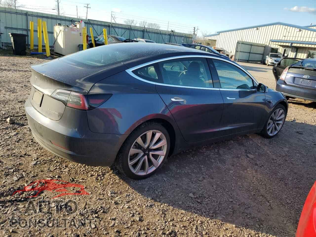 TESLA MODEL 3 2019 - 5YJ3E1EB3KF209865