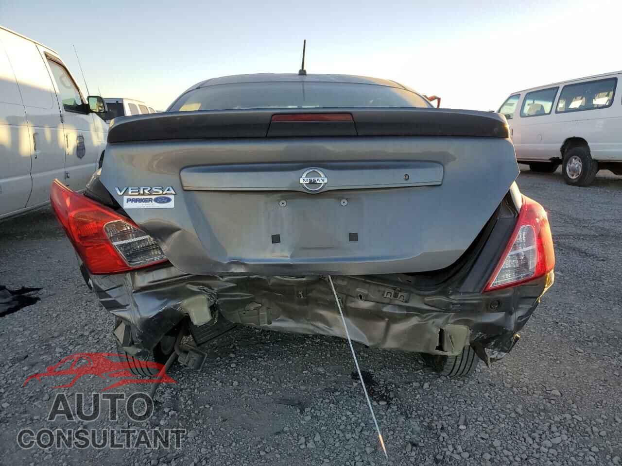 NISSAN VERSA 2017 - 3N1CN7AP7HL908076