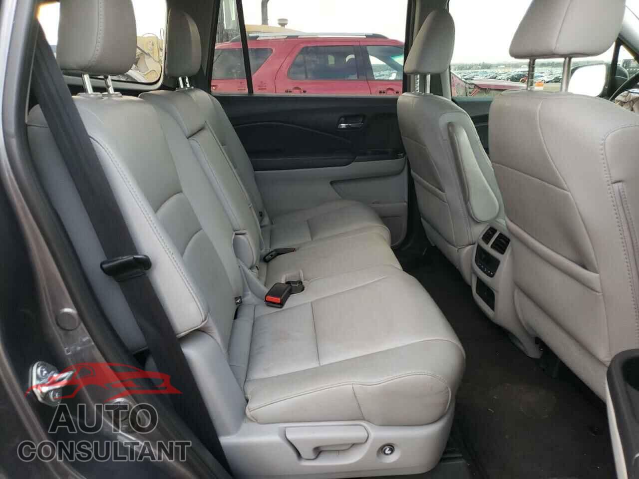 HONDA PILOT 2017 - 5FNYF6H58HB091097