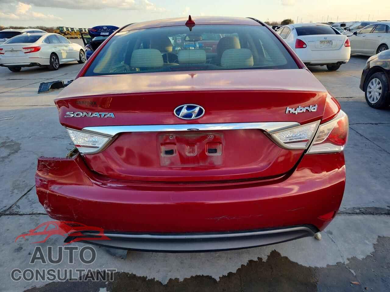 HYUNDAI SONATA HYB 2013 - KMHEC4A42DA088261