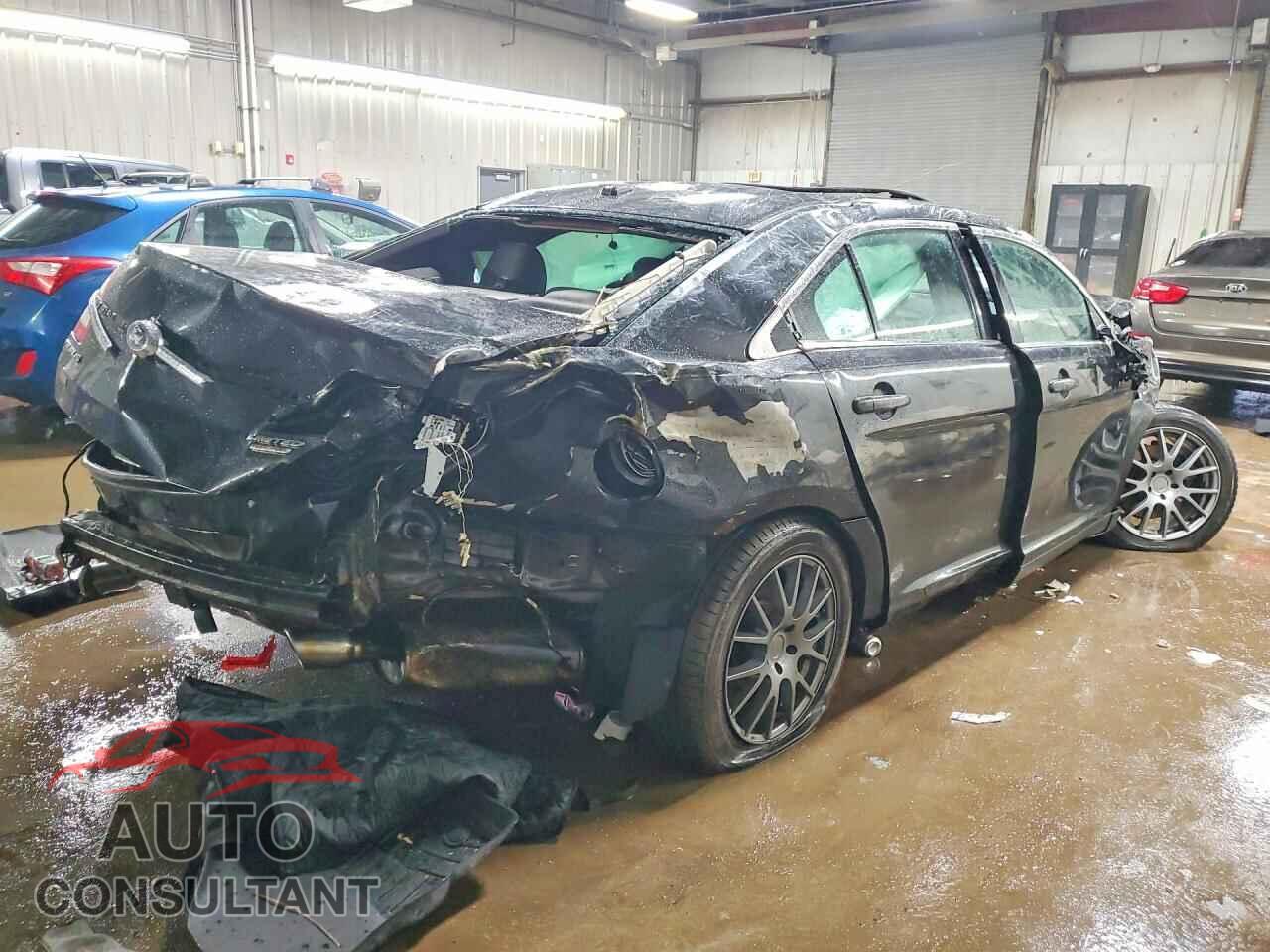 FORD TAURUS 2013 - 1FAHP2F83DG117498