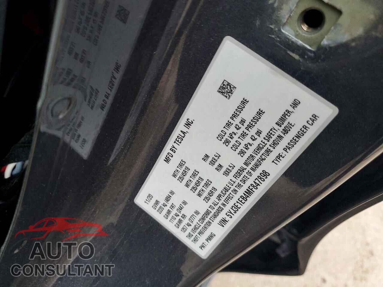 TESLA MODEL 3 2021 - 5YJ3E1EB4MF847898