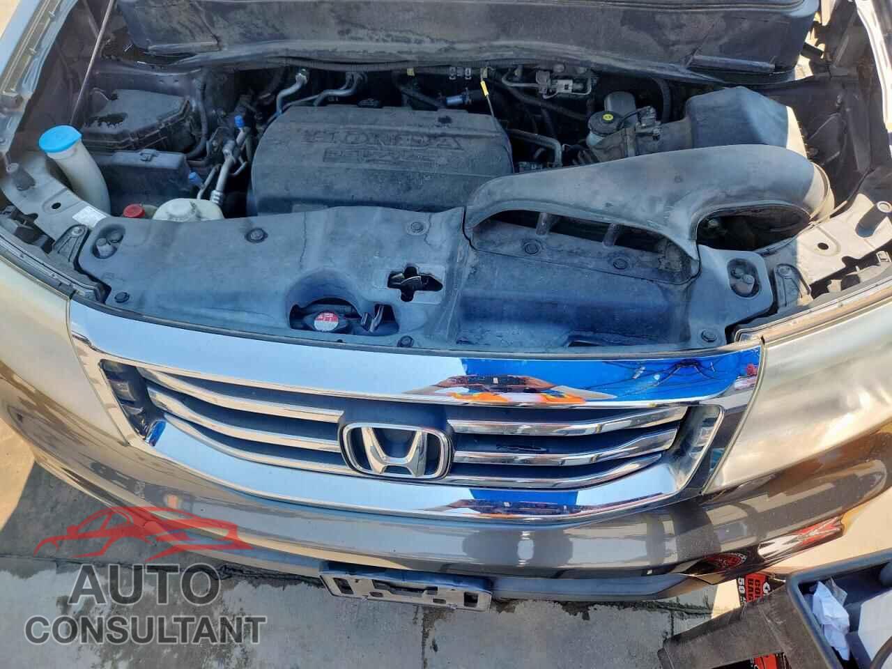 HONDA PILOT 2012 - 5FNYF3H45CB014220