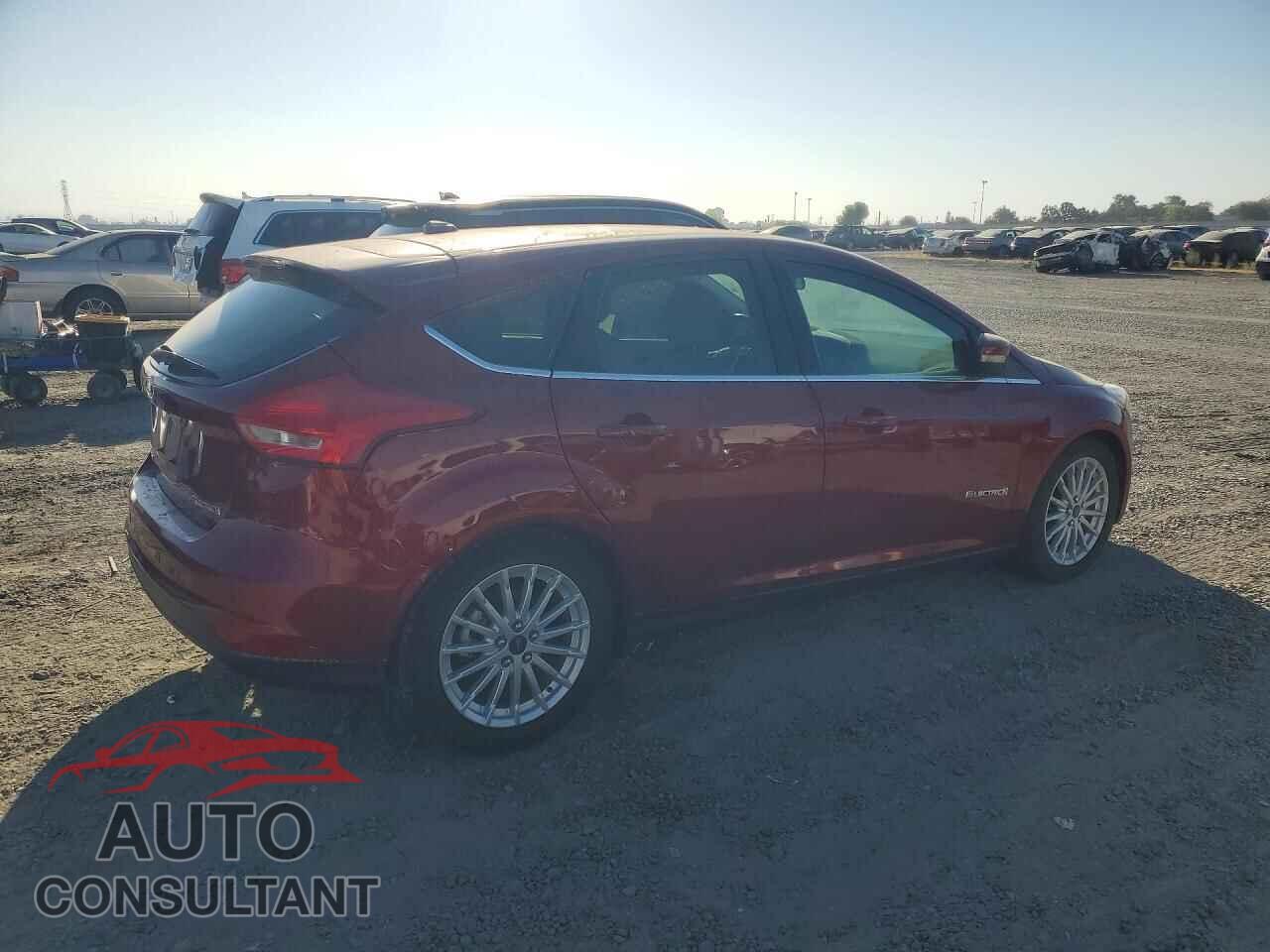 FORD FOCUS 2017 - 1FADP3R44HL263791