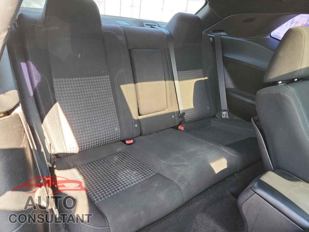 DODGE CHALLENGER 2015 - 2C3CDZAT8FH707810
