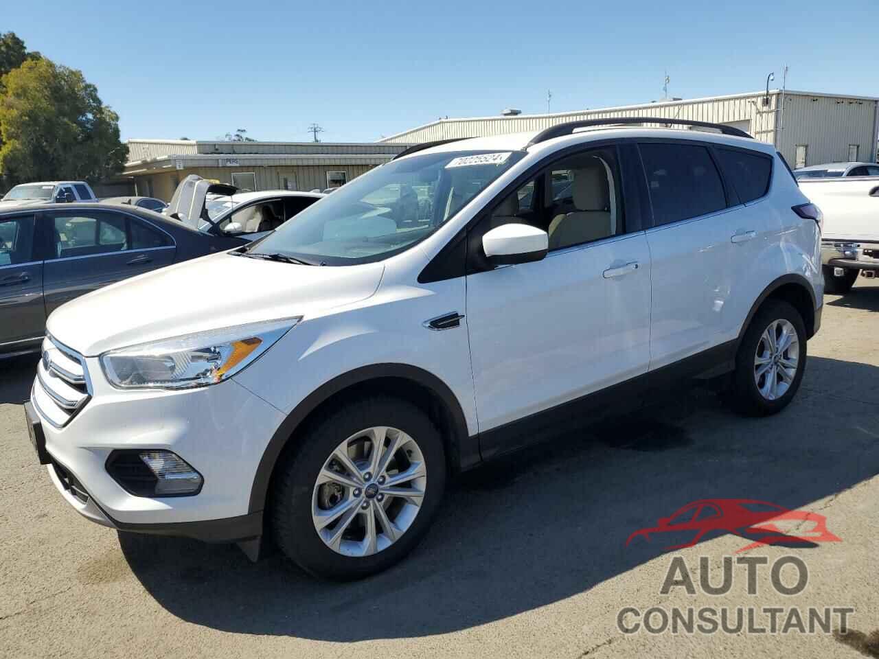 FORD ESCAPE 2018 - 1FMCU9GD1JUB26209