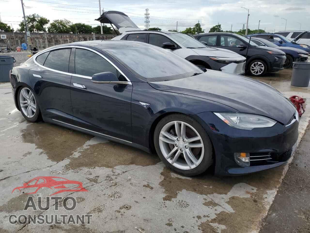 TESLA MODEL S 2013 - 5YJSA1DP6DFP12734