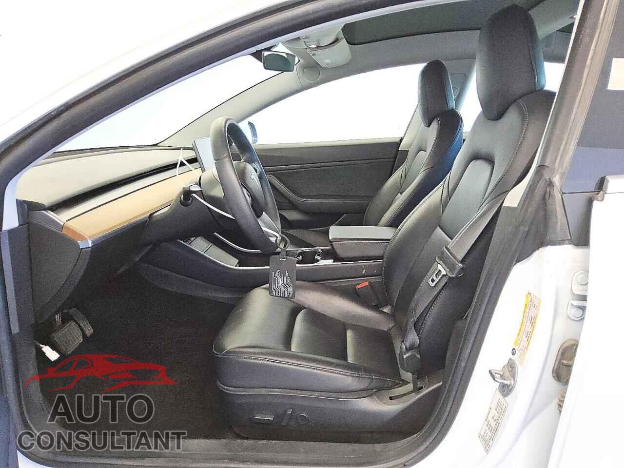 TESLA MODEL 3 2019 - 5YJ3E1EB2KF510790
