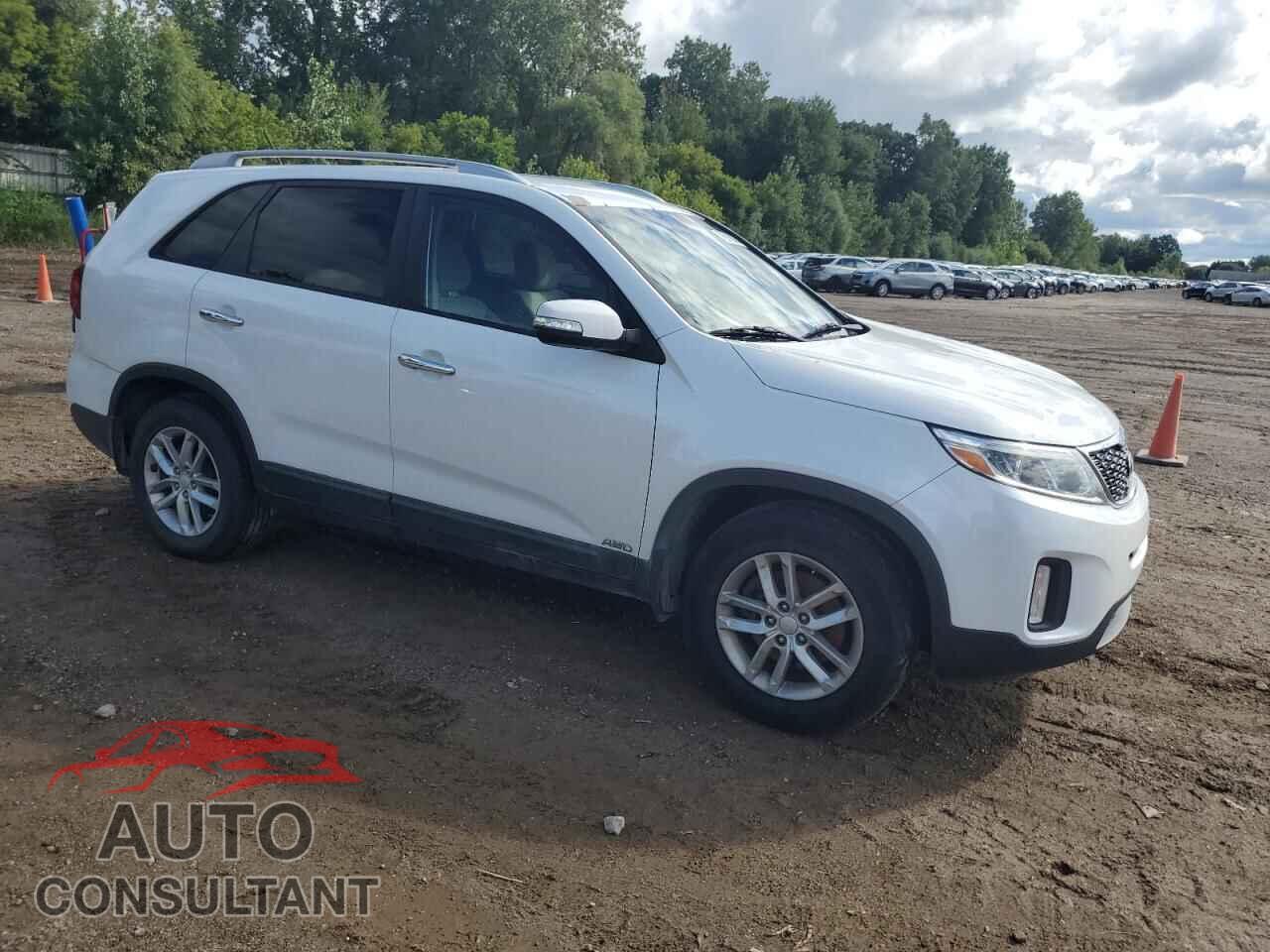 KIA SORENTO 2015 - 5XYKTDA7XFG653473