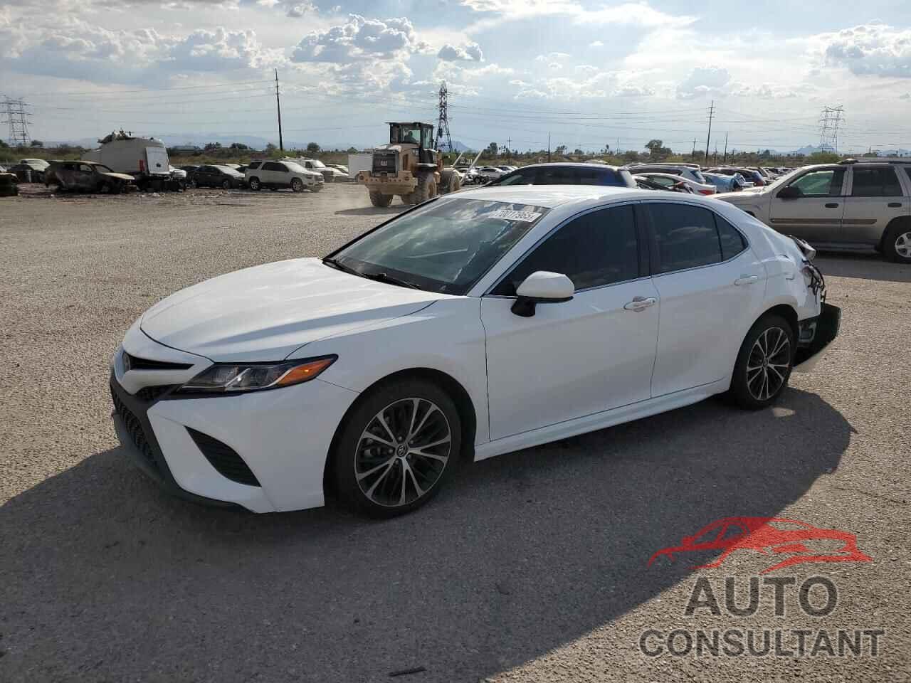 TOYOTA CAMRY 2018 - 4T1B11HKXJU609734