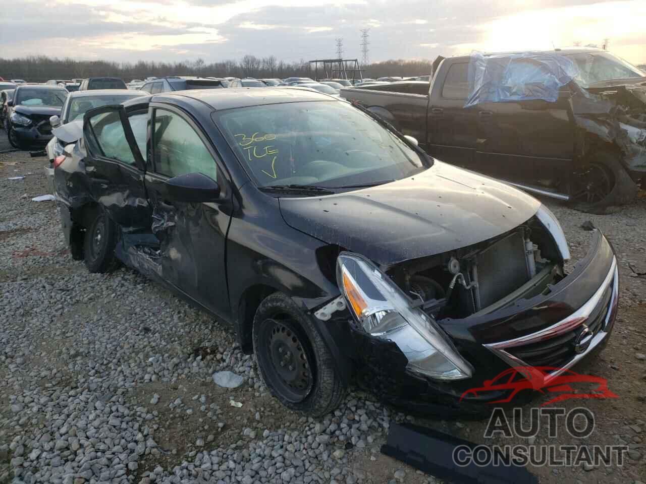 NISSAN VERSA 2017 - 3N1CN7AP3HL907779