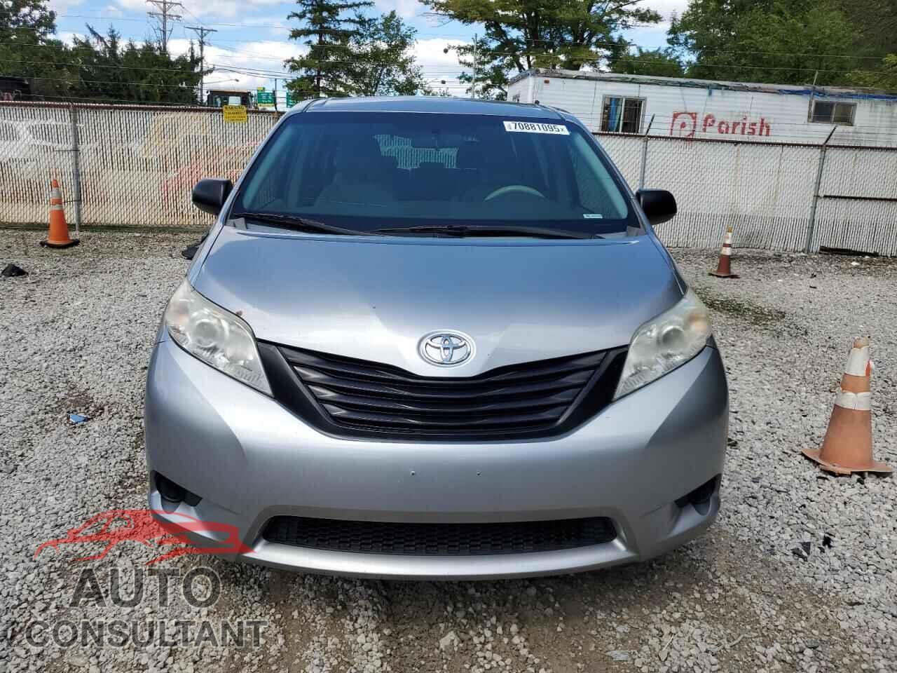 TOYOTA SIENNA 2012 - 5TDKA3DC1CS016656