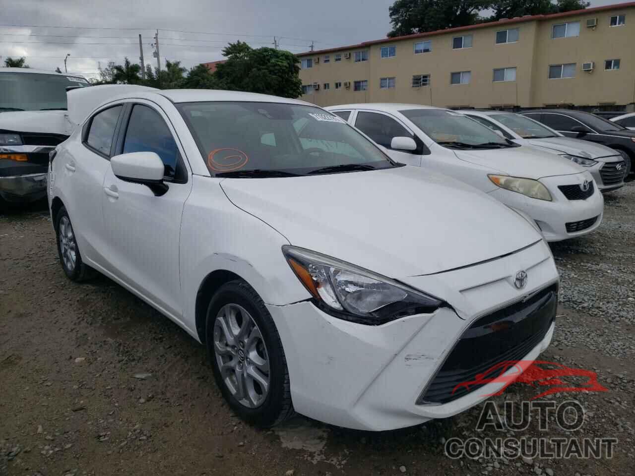 TOYOTA YARIS 2018 - 3MYDLBYV5JY302560