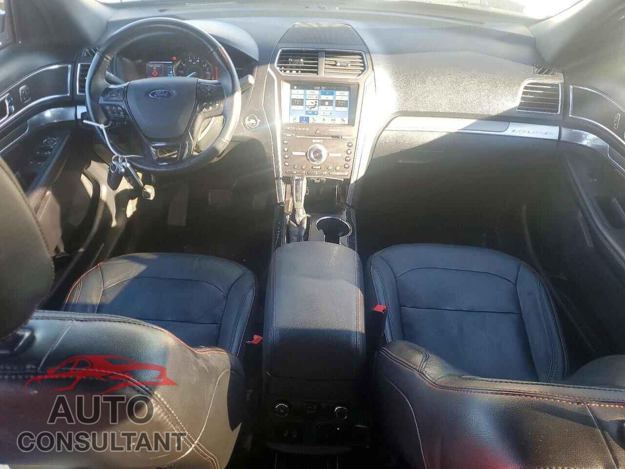 FORD EXPLORER 2018 - 1FM5K8GT2JGB98499