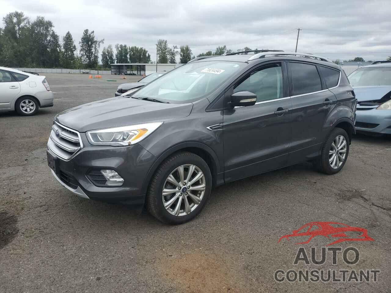 FORD ESCAPE 2017 - 1FMCU0J96HUE23969