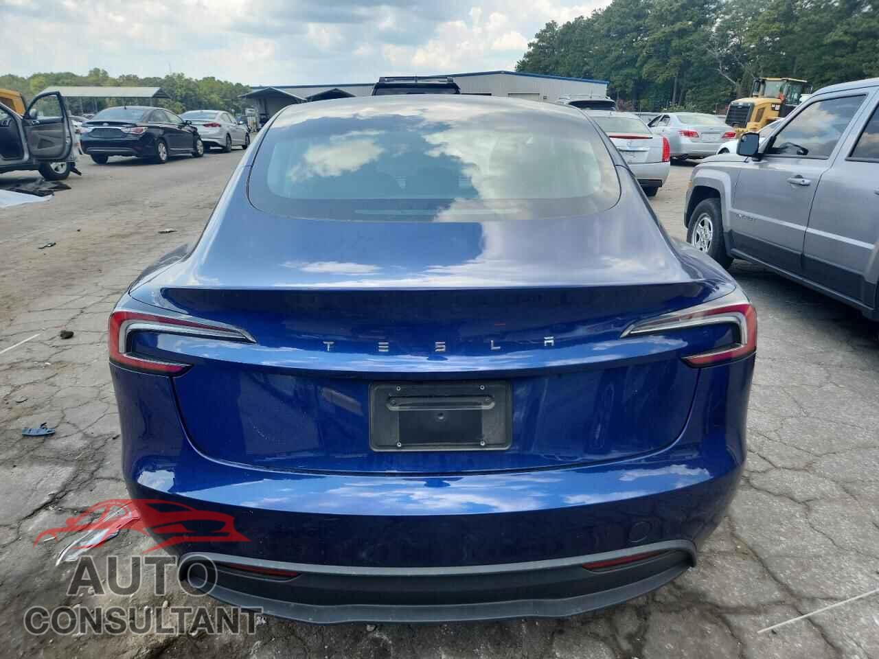 TESLA MODEL 3 2024 - 5YJ3E1EA5RF853840
