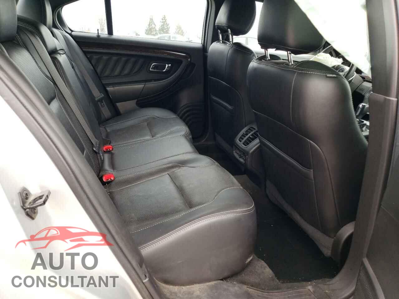 FORD TAURUS 2017 - 1FAHP2F80HG104827