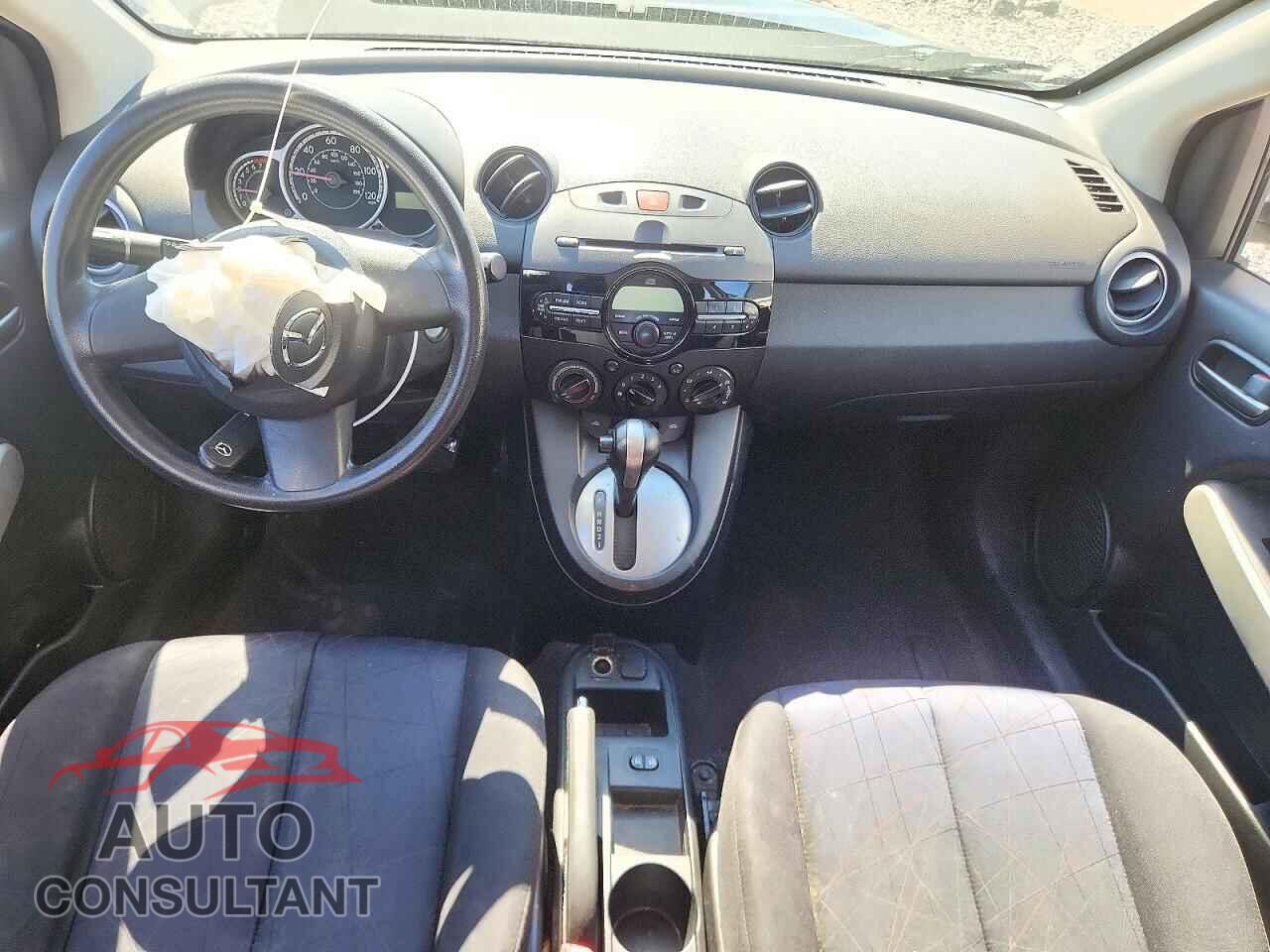 MAZDA 2 2012 - JM1DE1KY9C0141939