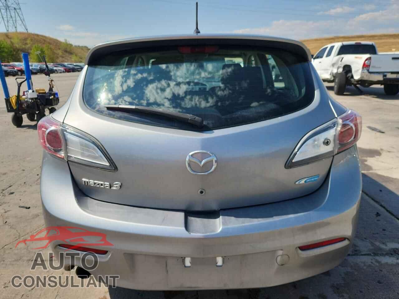 MAZDA 3 2013 - JM1BL1L71D1826080