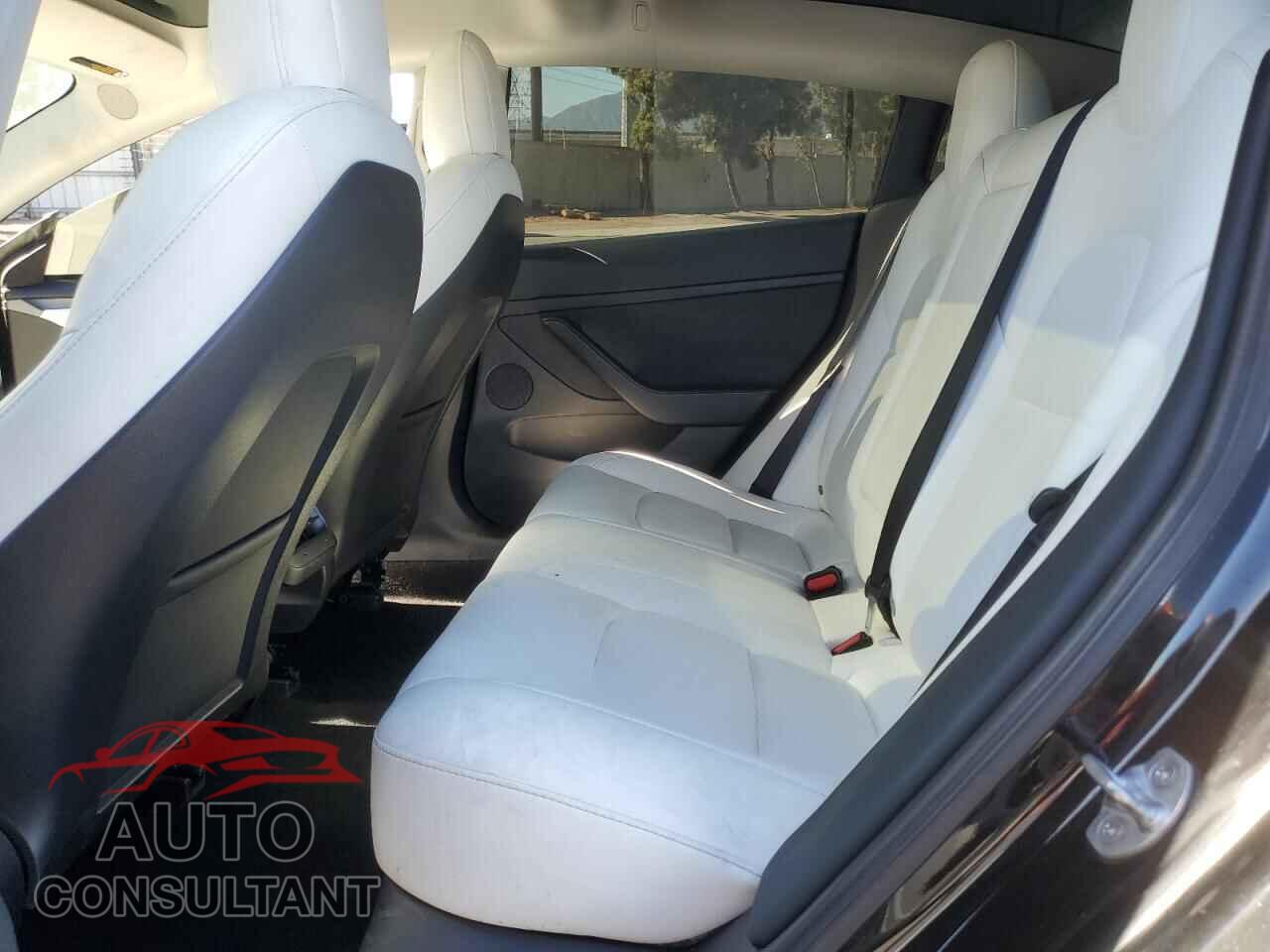 TESLA MODEL 3 2021 - 5YJ3E1EA0MF100130