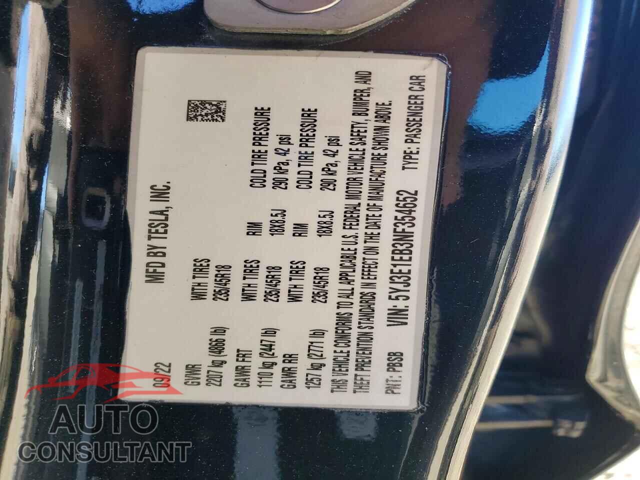 TESLA MODEL 3 2022 - 5YJ3E1EB3NF354652