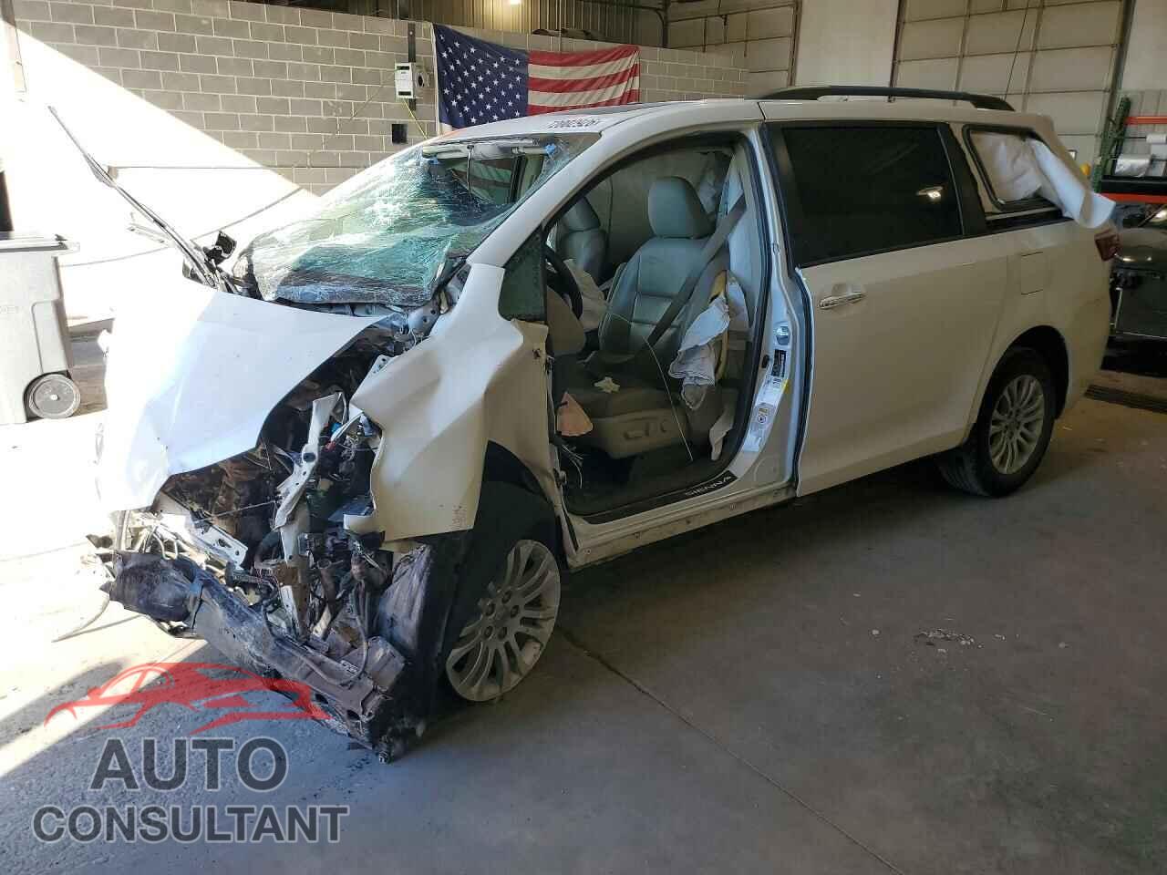 TOYOTA SIENNA 2017 - 5TDYZ3DC4HS771830