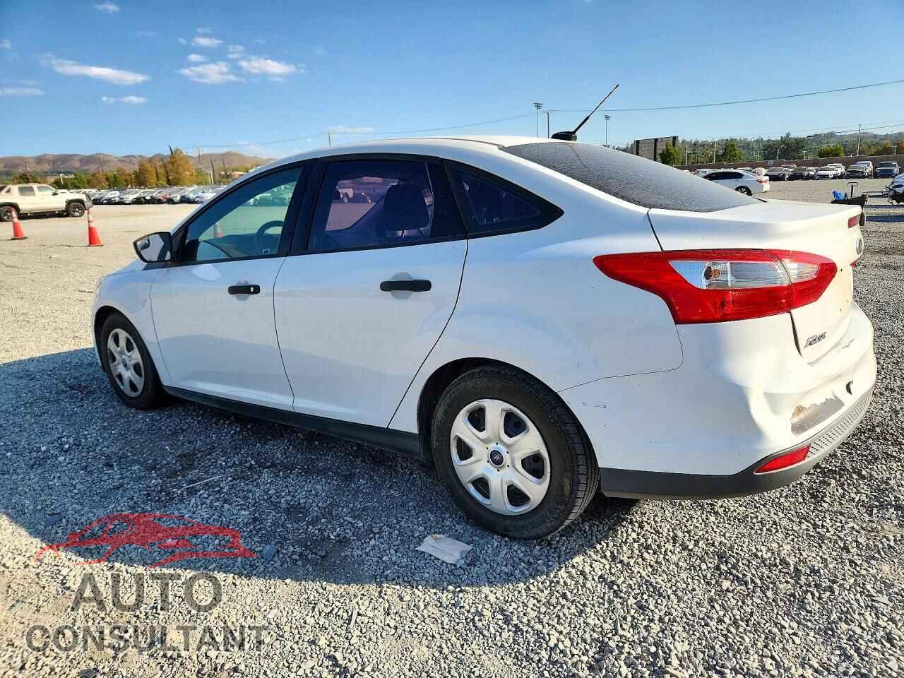 FORD FOCUS 2013 - 1FADP3E23DL164104