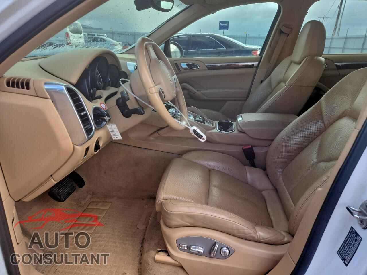 PORSCHE CAYENNE 2013 - WP1AF2A23DLA20700