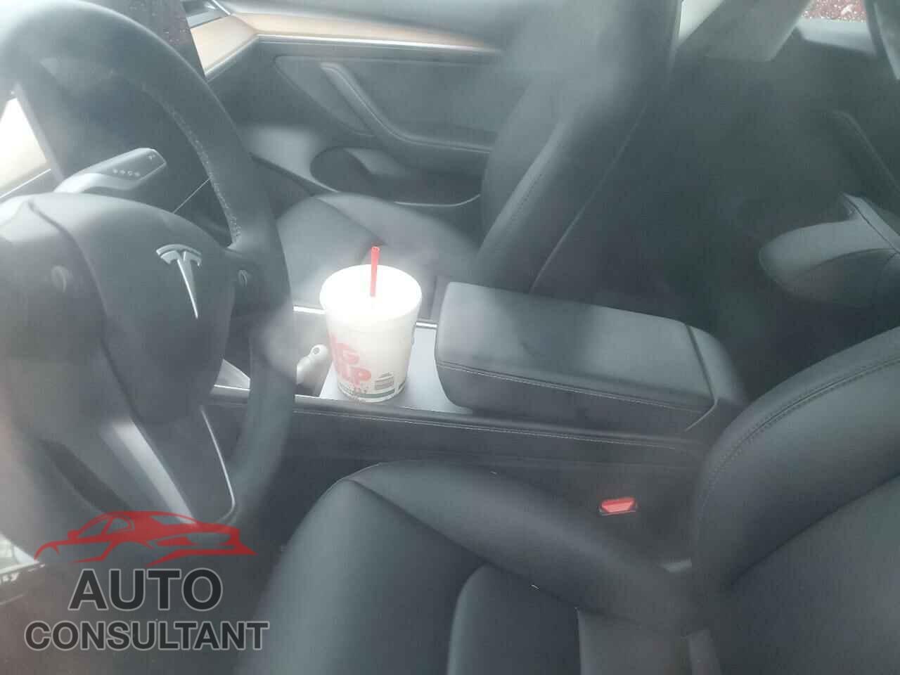 TESLA MODEL 3 2023 - 5YJ3E1EA8PF683258