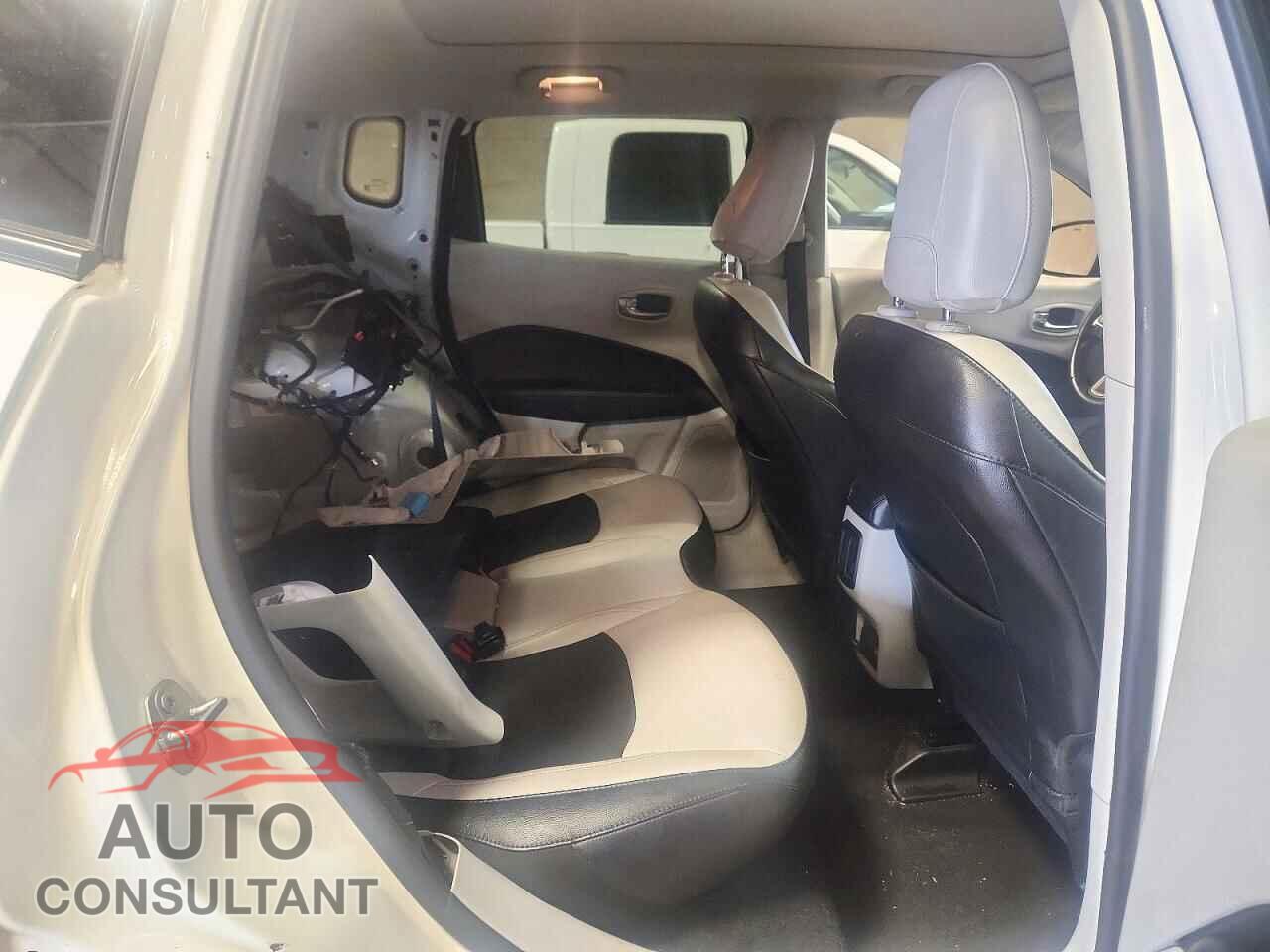 JEEP COMPASS 2019 - 3C4NJCBB0KT615320