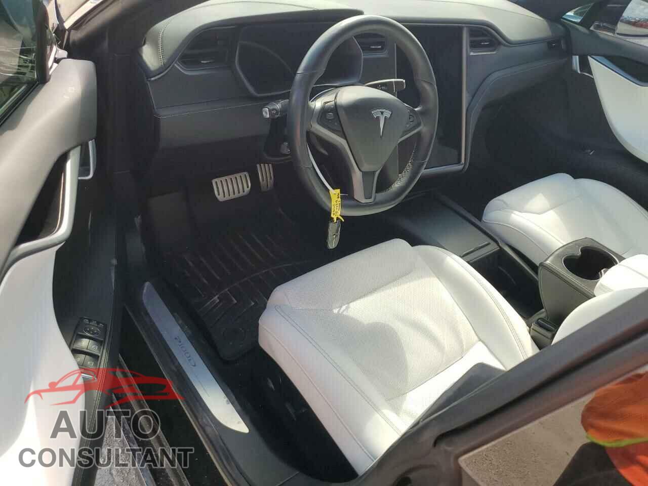 TESLA MODEL S 2018 - 5YJSA1E44JF267667