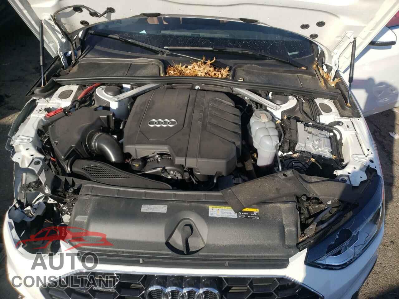 AUDI A4 2021 - WAUDAAF4XMA030876