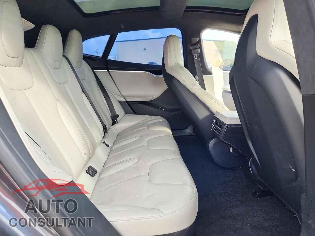 TESLA MODEL S 2016 - 5YJSA1E27GF153511