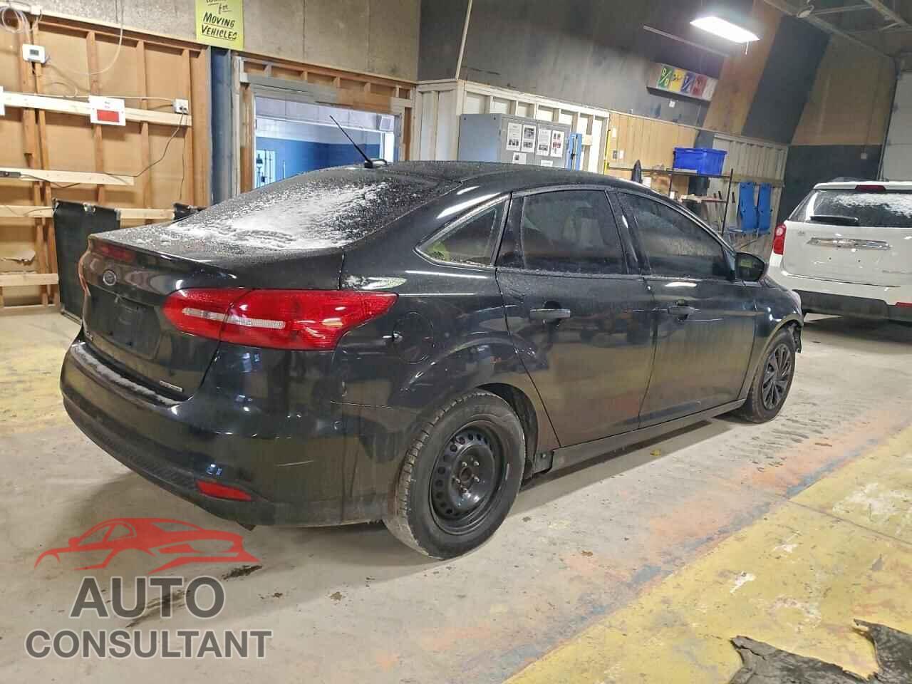 FORD FOCUS 2015 - 1FADP3E21FL268514