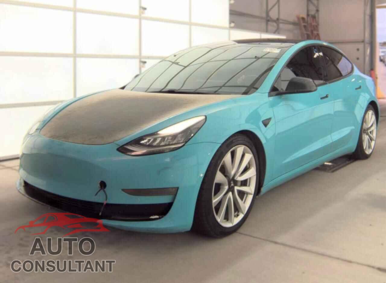 TESLA MODEL 3 2018 - 5YJ3E1EB0JF182543