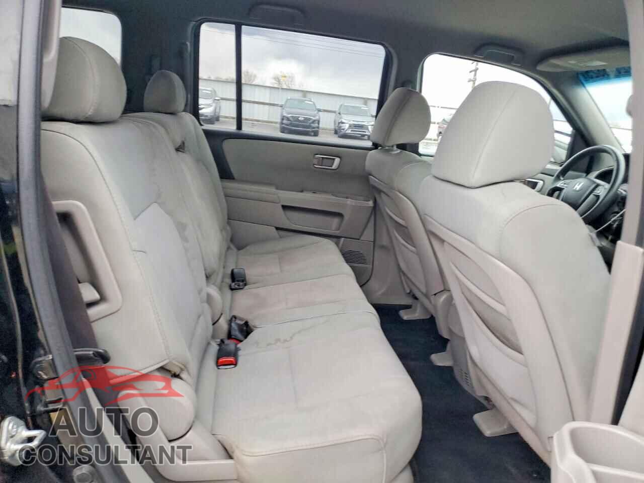 HONDA PILOT 2011 - 5FNYF4H41BB034338