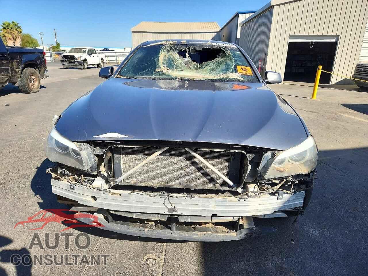 BMW 5 SERIES 2012 - WBAFR7C54CC812871