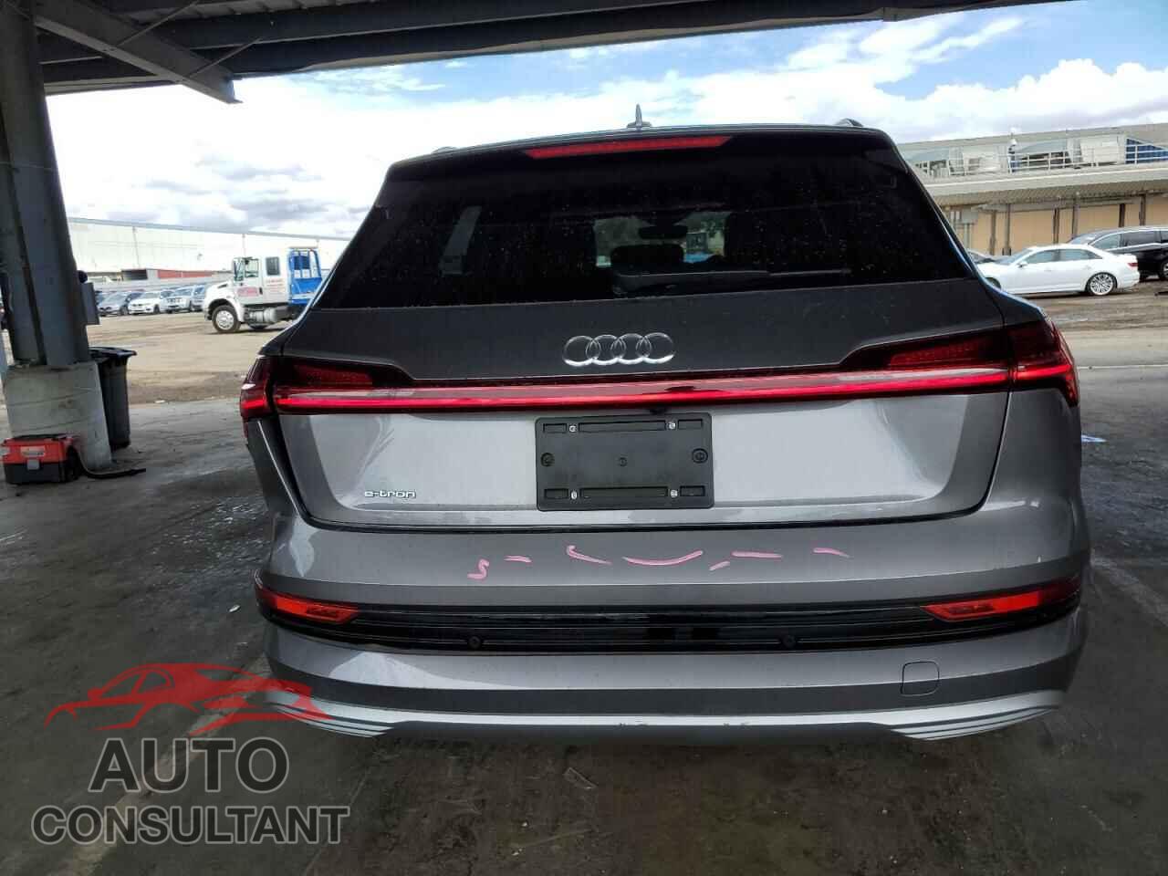 AUDI E-TRON 2019 - WA1VABGE8KB020661
