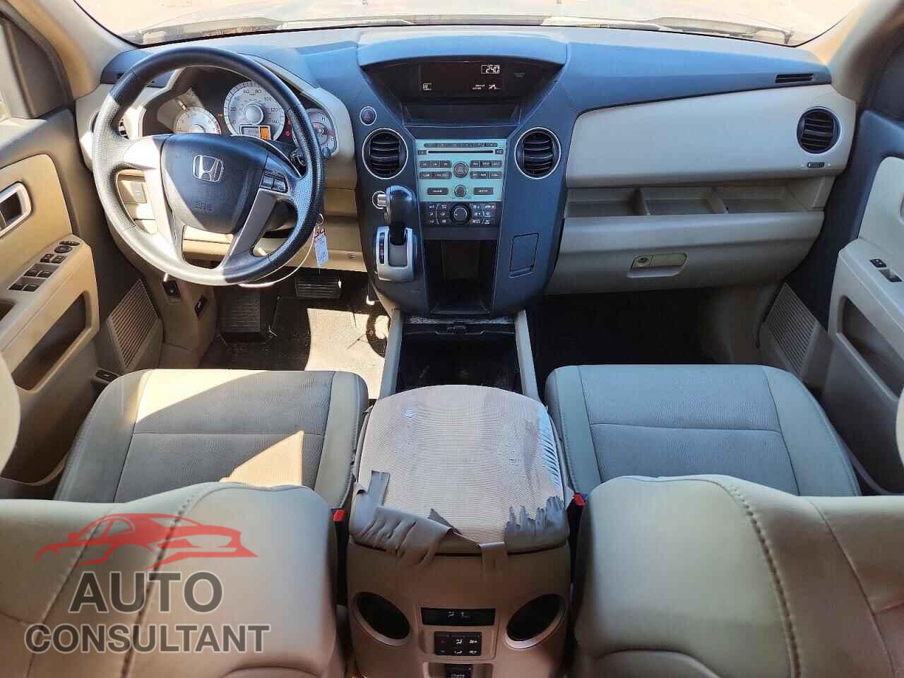 HONDA PILOT 2011 - 5FNYF4H24BB103165