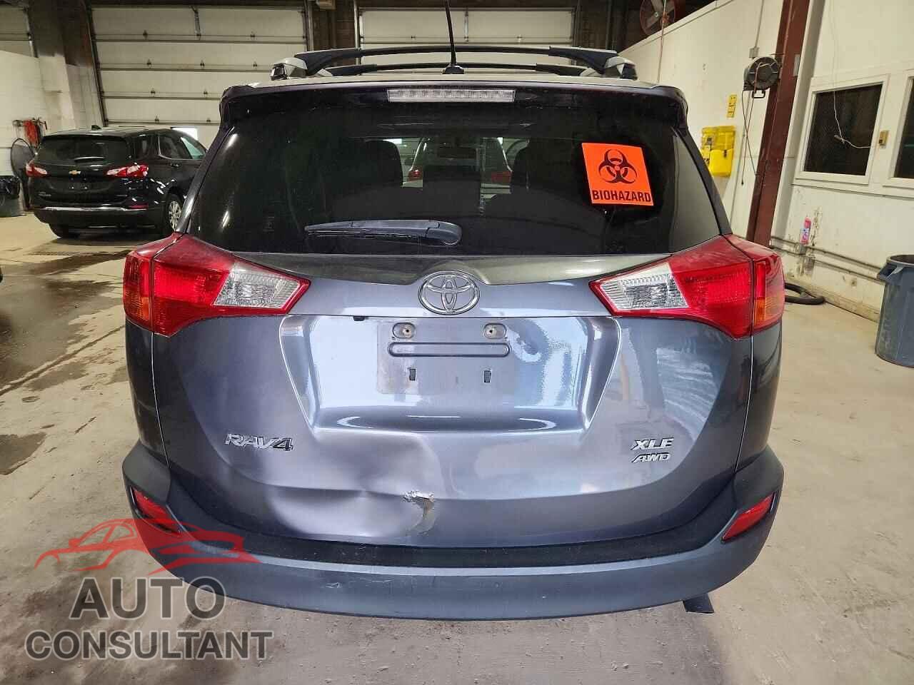 TOYOTA RAV4 2015 - JTMRFREV6FD160125