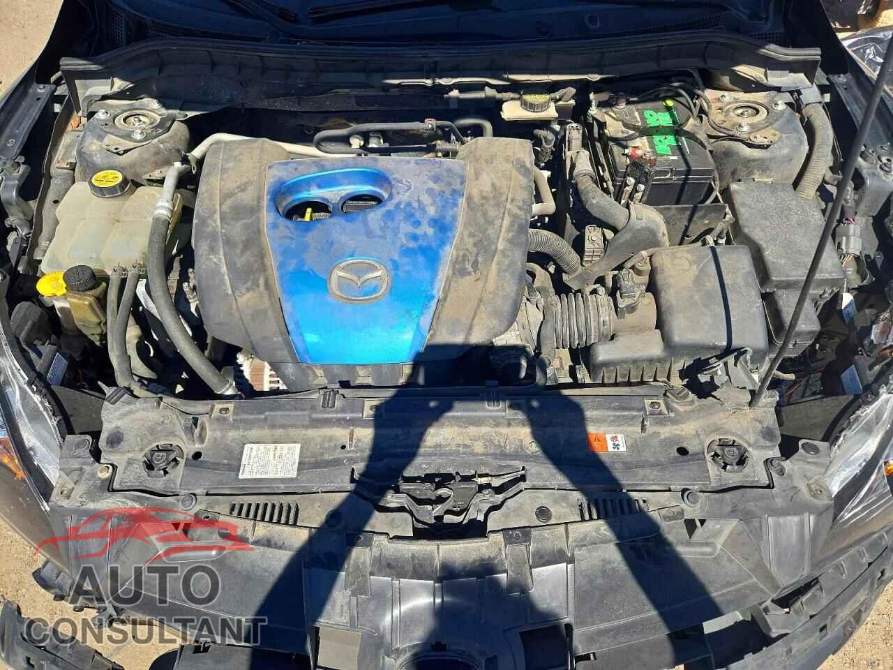 MAZDA 3 2012 - JM1BL1M76C1642590