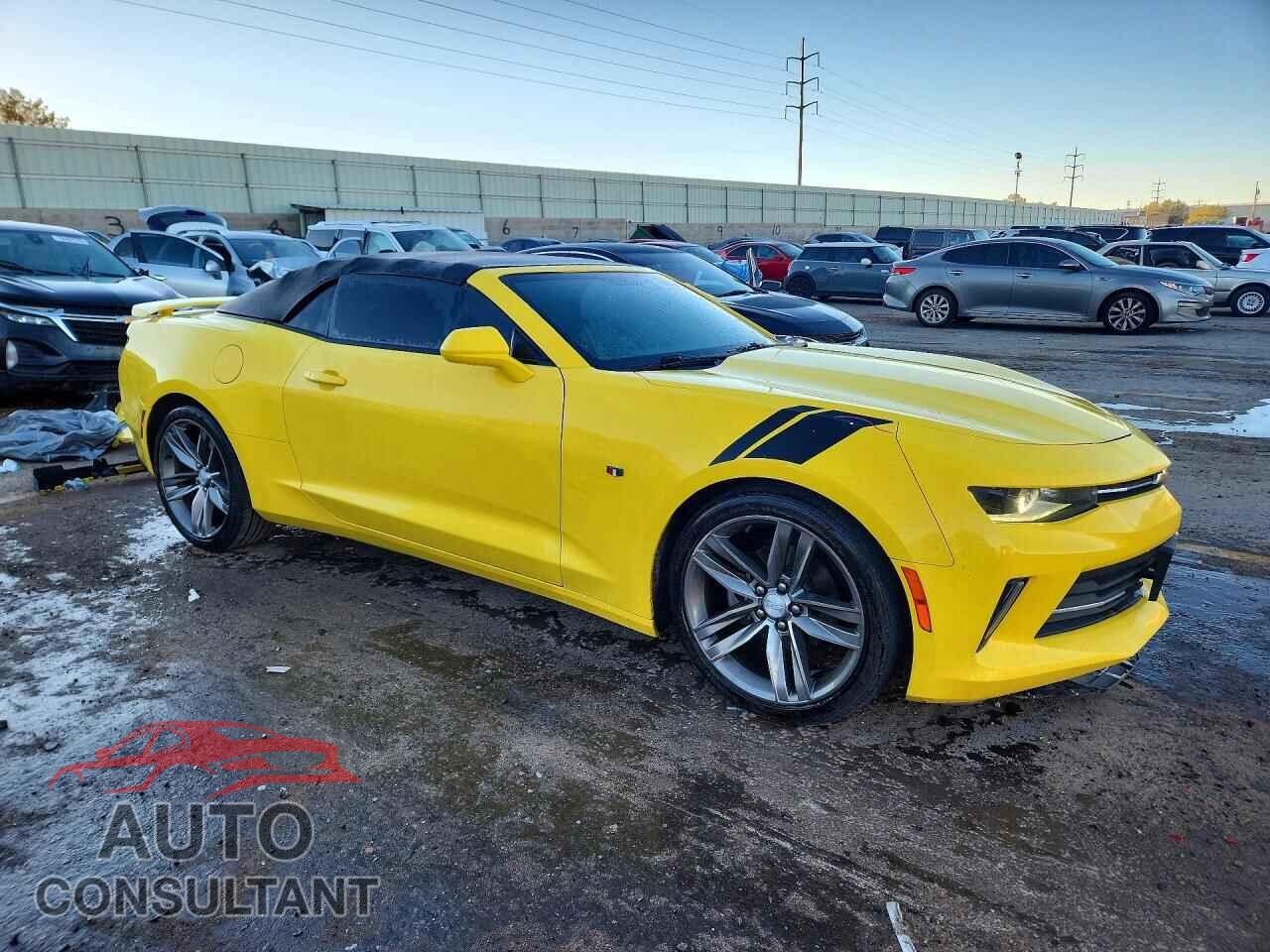 CHEVROLET CAMARO 2017 - 1G1FB3DS6H0206607
