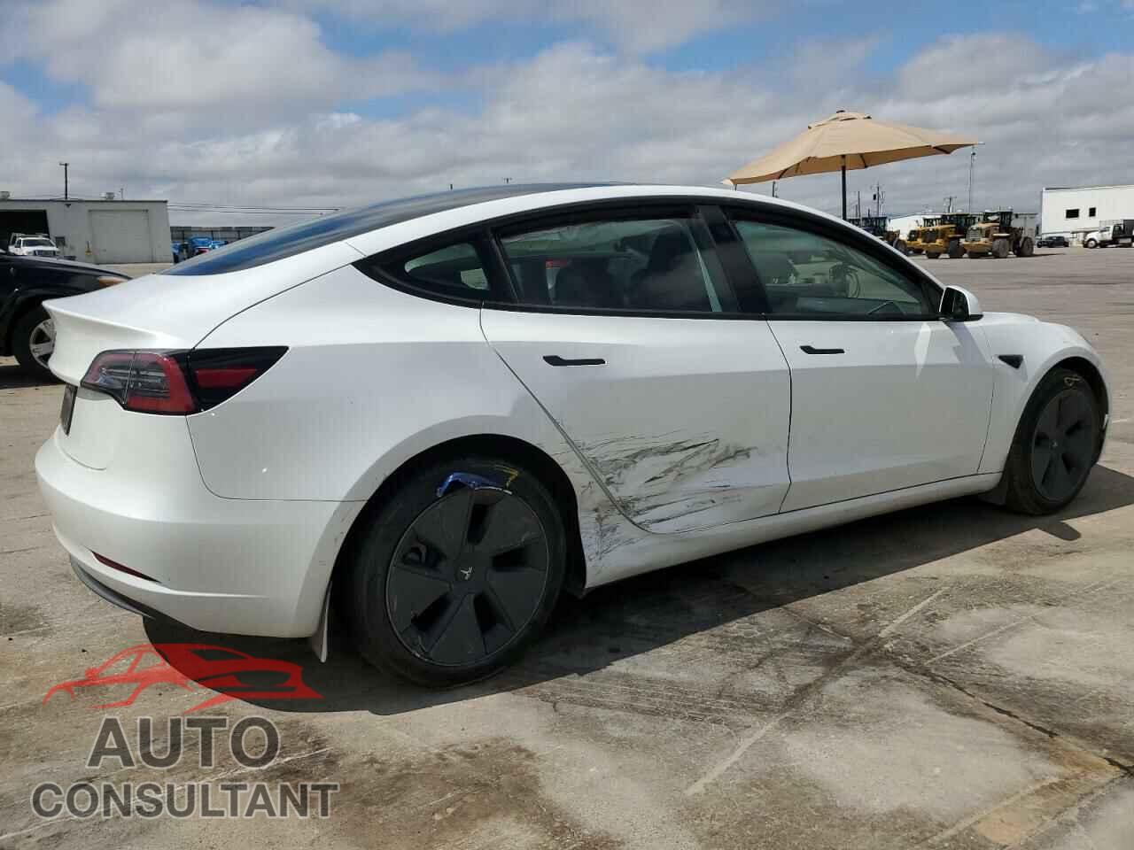 TESLA MODEL 3 2023 - 5YJ3E1EA9PF575733