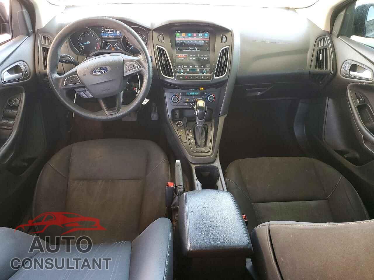 FORD FOCUS 2016 - 1FADP3FE3GL200127
