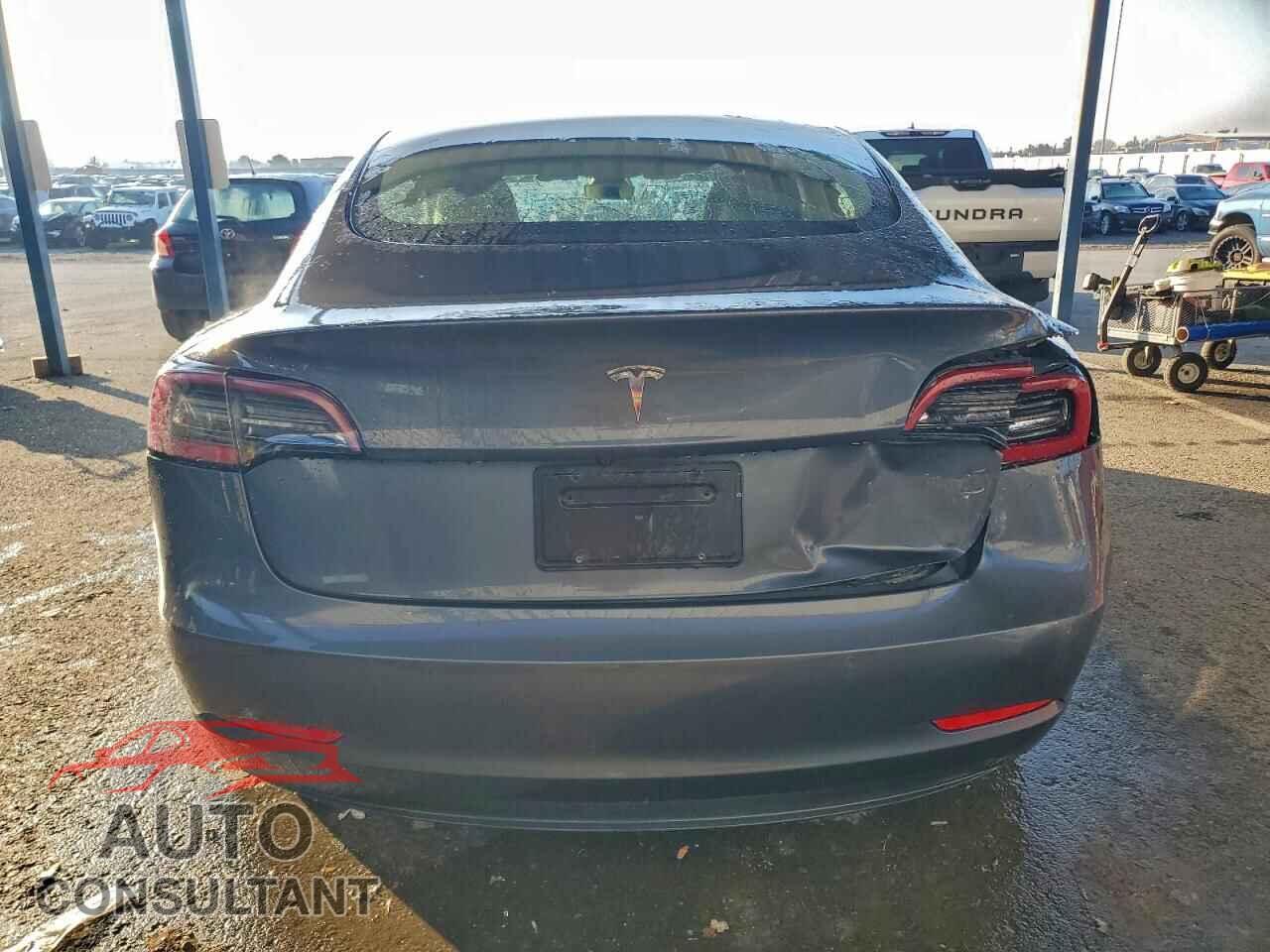 TESLA MODEL 3 2022 - 5YJ3E1EA9NF287806