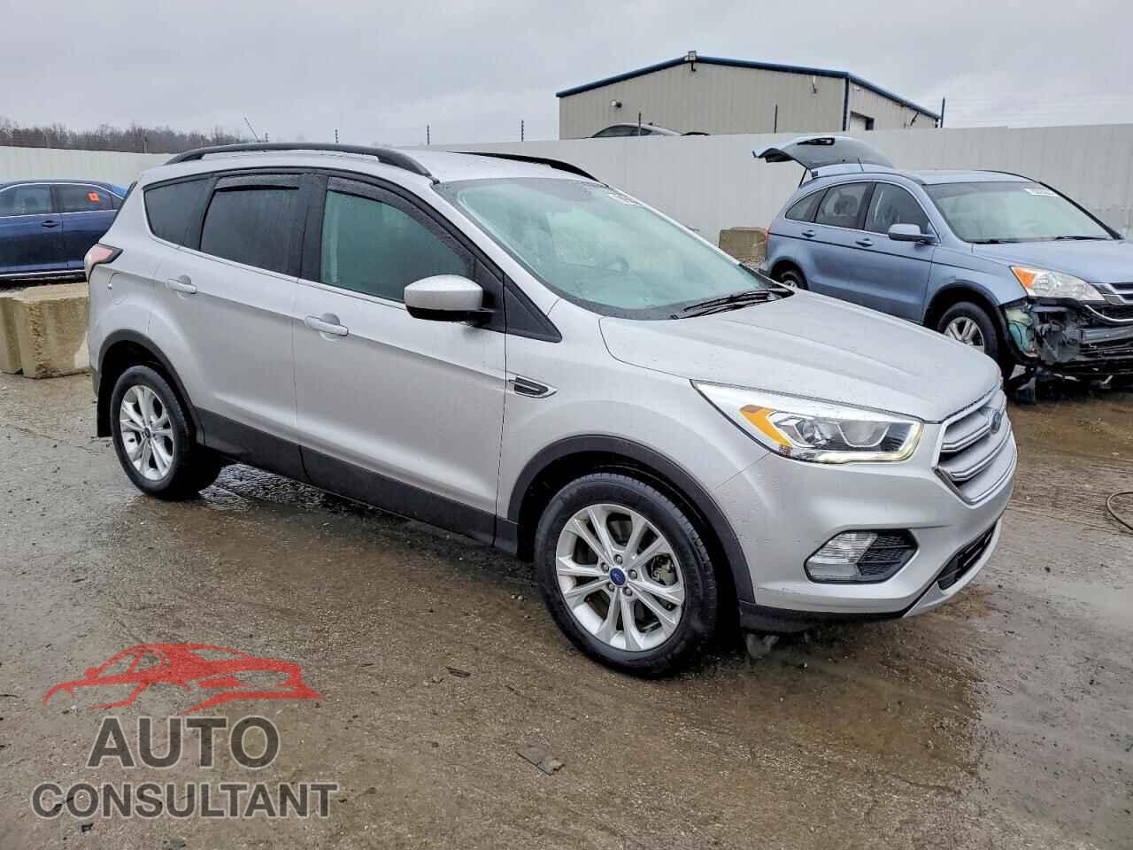 FORD ESCAPE 2017 - 1FMCU0G96HUC21995