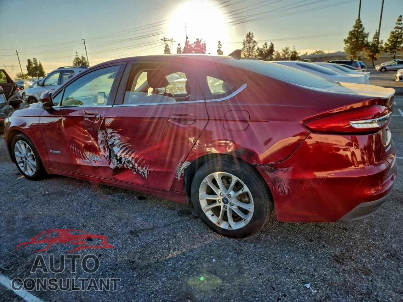 FORD FUSION 2019 - 3FA6P0LU3KR200416