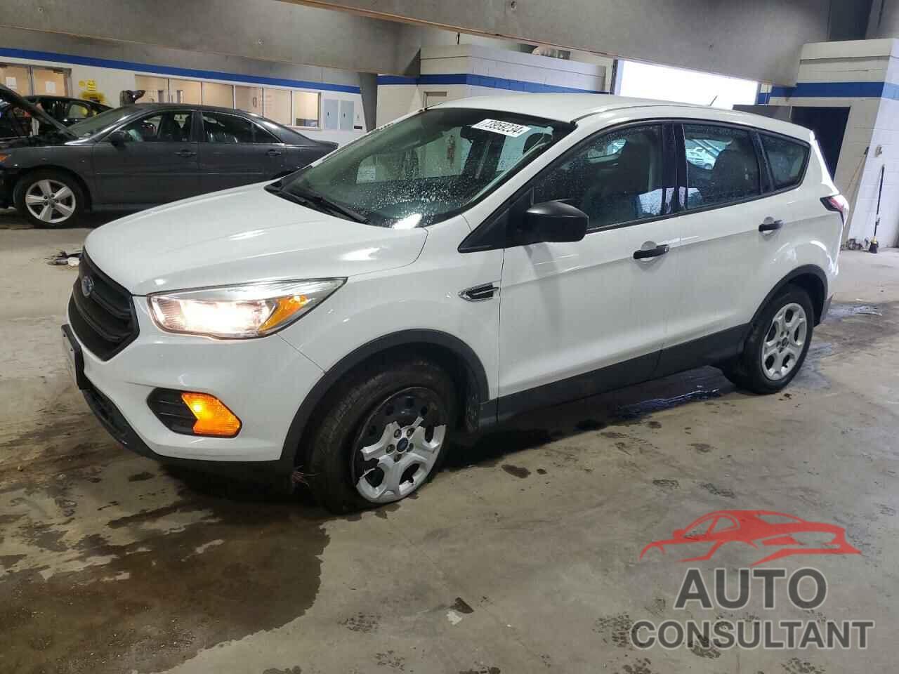 FORD ESCAPE 2017 - 1FMCU0F70HUB97810